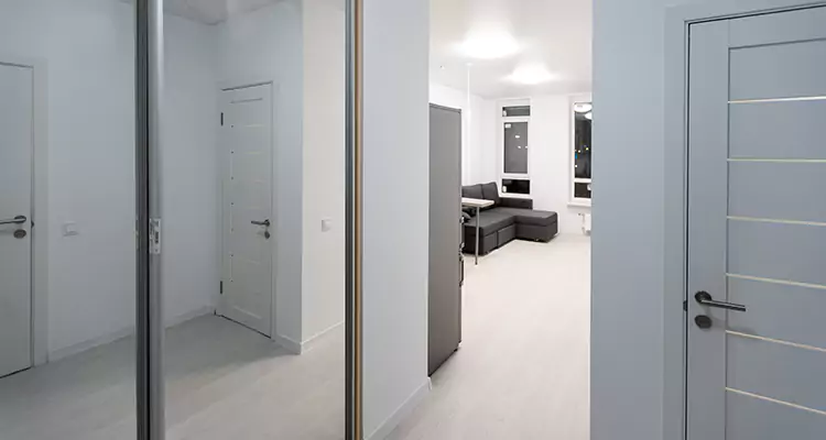 Modern Mirrored Closet Doors Repair in Palm River-Clair Mel, FL